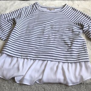LOFT long sleeve gray and white ruffle